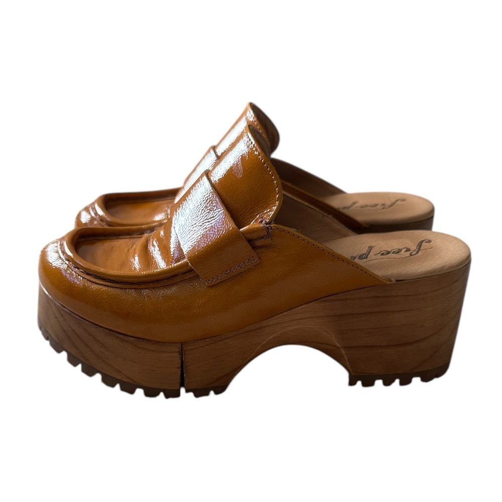 Free People Corbin Loafer Clog in Sedona - Picture 4 of 11